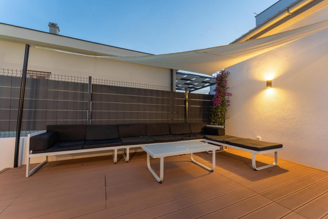 Bernie Apartments With A Pool 자다르 외부 사진